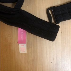 Victoria's Secret Swim - Victoria’s Secret Black Racerback Bikini Top Victoria's Secret Swim - Victoria’s Secret Black Racerback Bikini Top